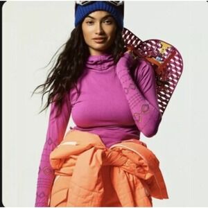 FREE PEOPLE MOVEMENT Good Karma Hoodie, Magenta, Size XS/S